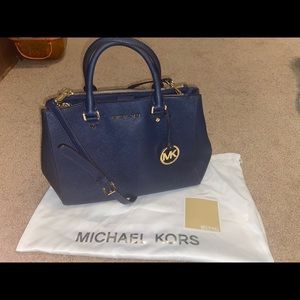 Michael Kors Sutton Bag